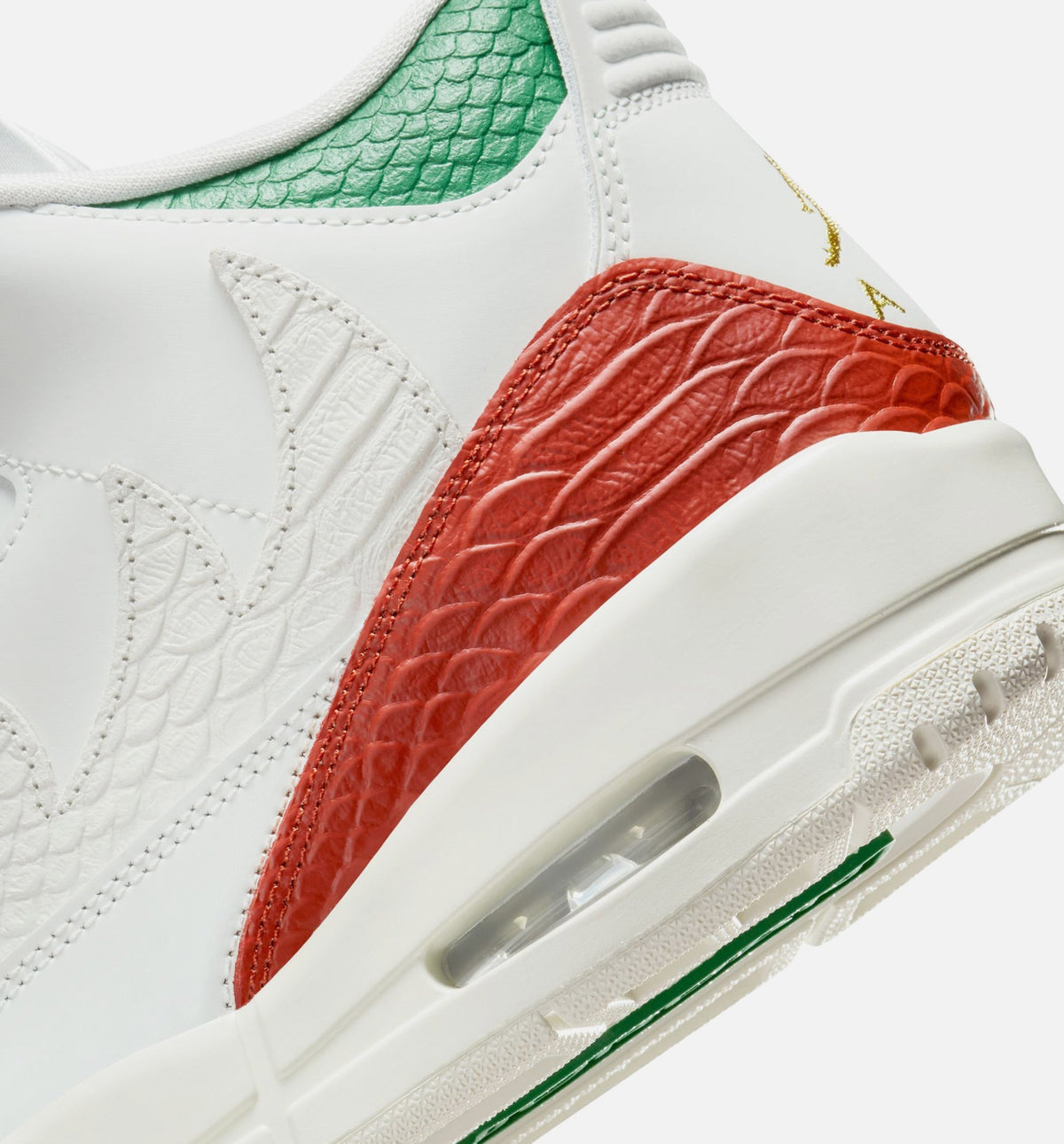 Air Jordan 3 Retro El Vuelo – Men's Lifestyle Shoe | Summit White/Pine Green/Dragon Red/Metallic Gold