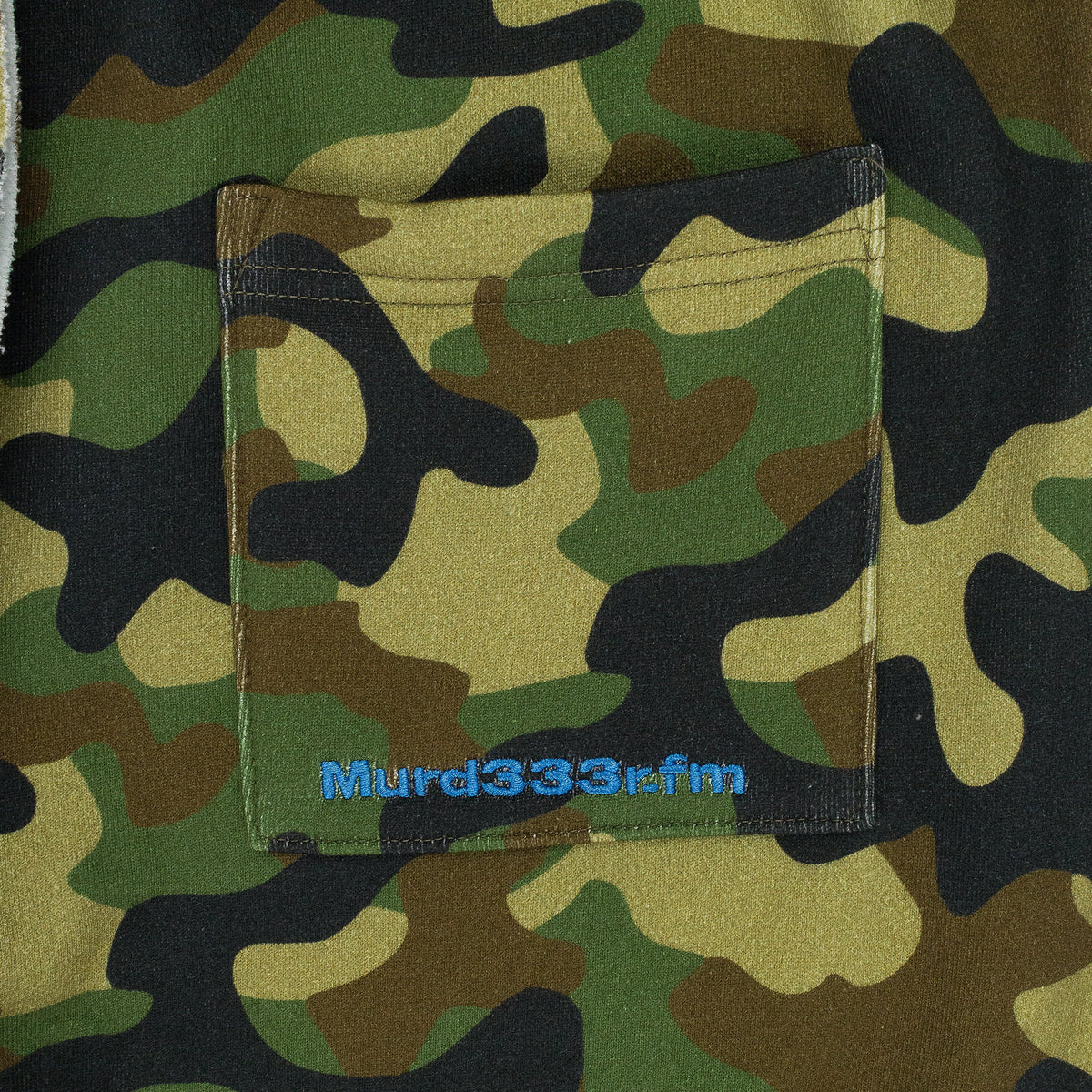 GREEDY UNIT x MURD333R.FM GREEN CAMO SWEATSHORTS