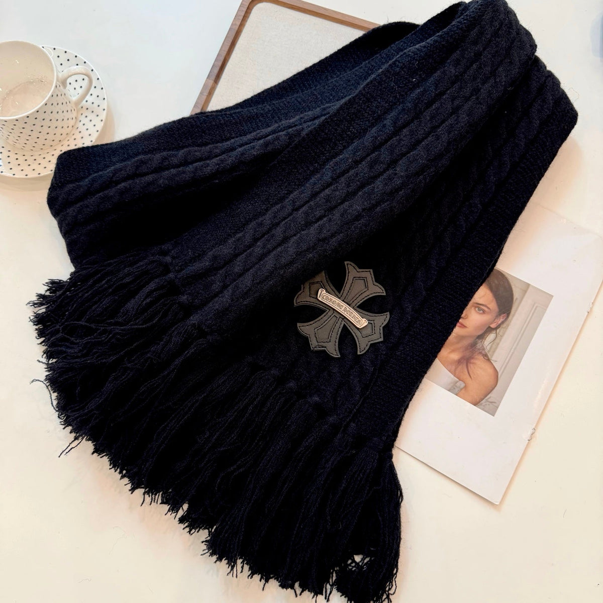 New York Yankees Style Cable-Knit Fringe Scarf