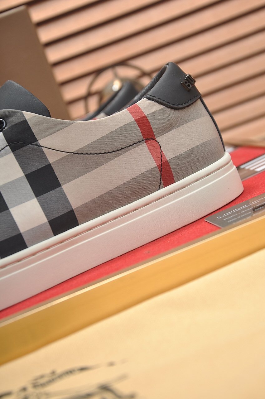 Burberry Gray Check Low-Top Sneakers